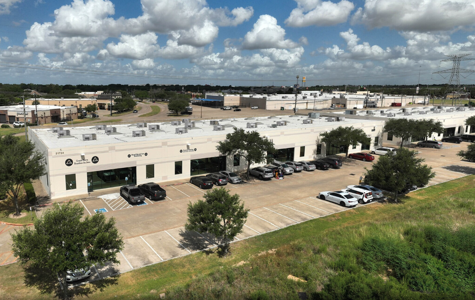 21734 Provincial Blvd, Katy, TX en alquiler - Foto del edificio - Imagen 1 de 13