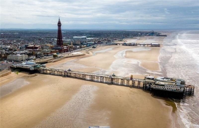 North Pier, Blackpool en venta - Vista aérea - Imagen 1 de 15