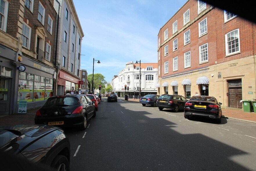 195-199 Terminus Rd, Eastbourne en alquiler - Foto del edificio - Imagen 3 de 14