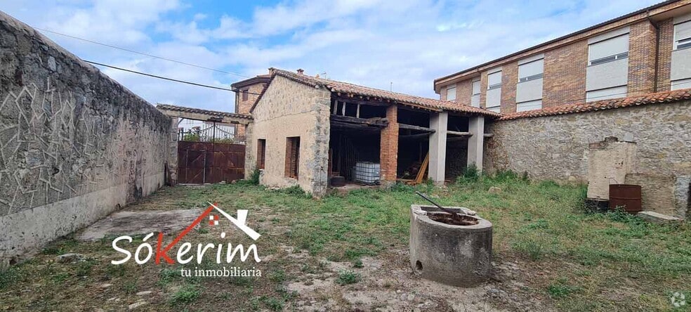 Nave en Sotillo de la Adrada, Ávila en venta - Foto del edificio - Imagen 2 de 21