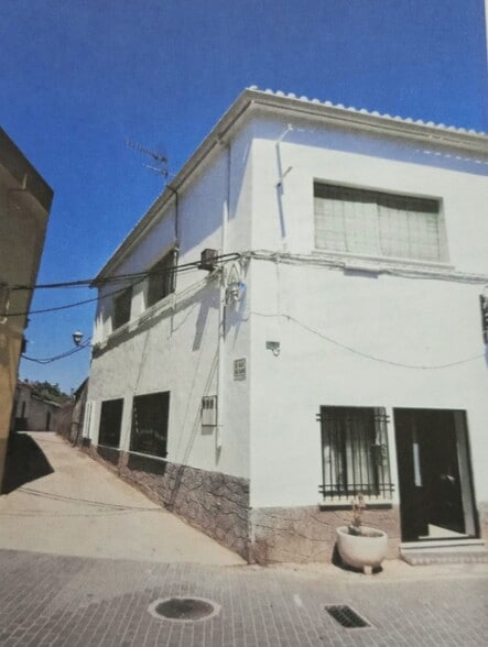 Local en Torre de Santa María en venta - Foto del edificio - Imagen 1 de 12
