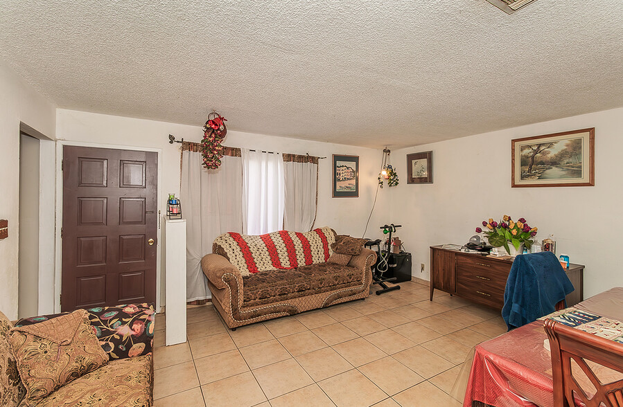 747 Stamoules St, Mendota, CA en venta - Foto del edificio - Imagen 2 de 54