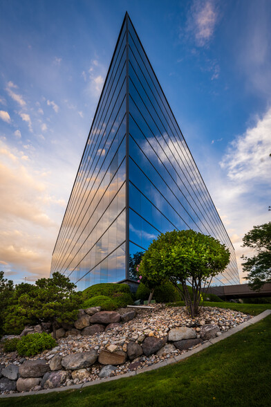 5295 S Commerce Dr, Salt Lake City, UT en alquiler - Foto del edificio - Imagen 2 de 10