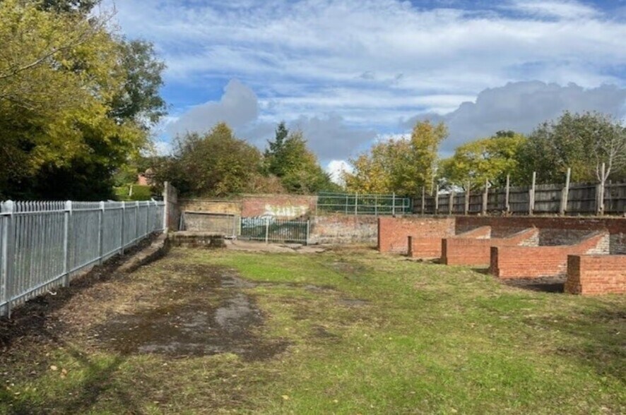 Harrogate Rd, Leeds en alquiler - Foto del edificio - Imagen 2 de 3