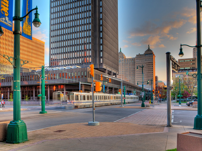 390 Main St, Buffalo, NY en alquiler - Foto del edificio - Imagen 2 de 17