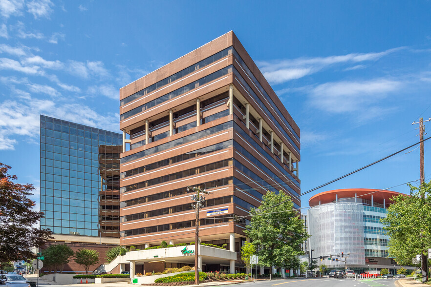 8737 Colesville Rd, Silver Spring, MD en alquiler - Foto del edificio - Imagen 3 de 8