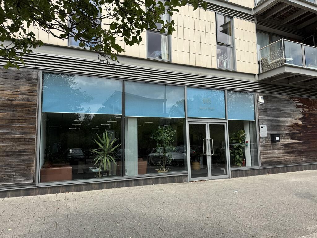 335 South Row, Milton Keynes en venta Foto principal- Imagen 1 de 7