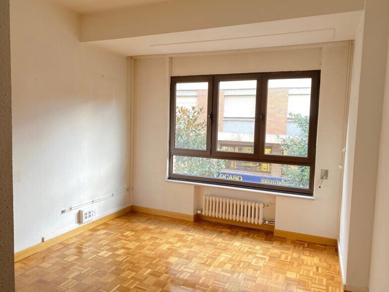 Oficina en León, León en alquiler - Foto del edificio - Imagen 2 de 8