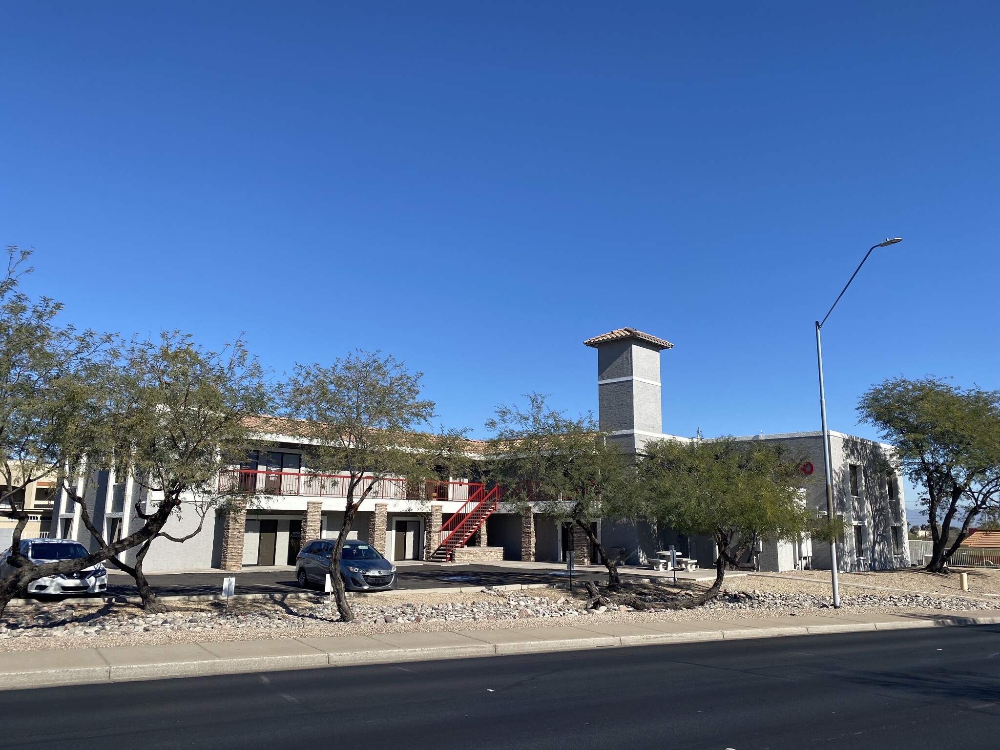 1940 E Thunderbird Rd, Phoenix, AZ en alquiler Foto del edificio- Imagen 1 de 55