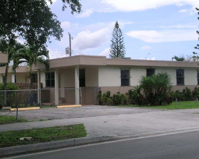 3235 NW 46th St, Miami, FL en venta - Foto principal - Imagen 1 de 28