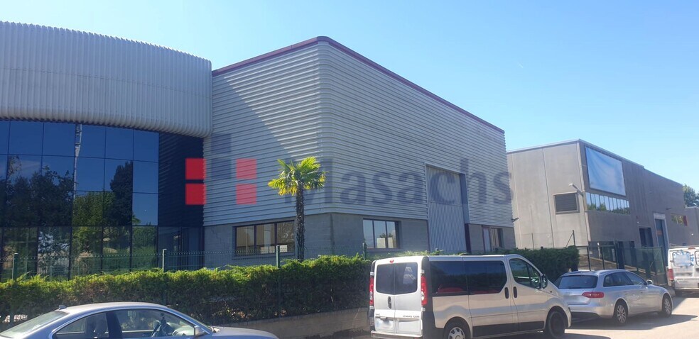 Nave en Llagostera, Gerona en venta - Foto del edificio - Imagen 2 de 23