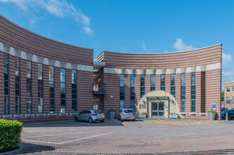 200-240 Park Ave, Almondsbury en alquiler Foto del edificio- Imagen 1 de 3