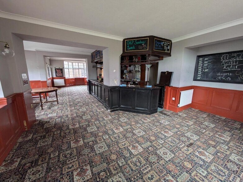 89 Oak Hl, Guildford en venta - Foto del edificio - Imagen 3 de 10