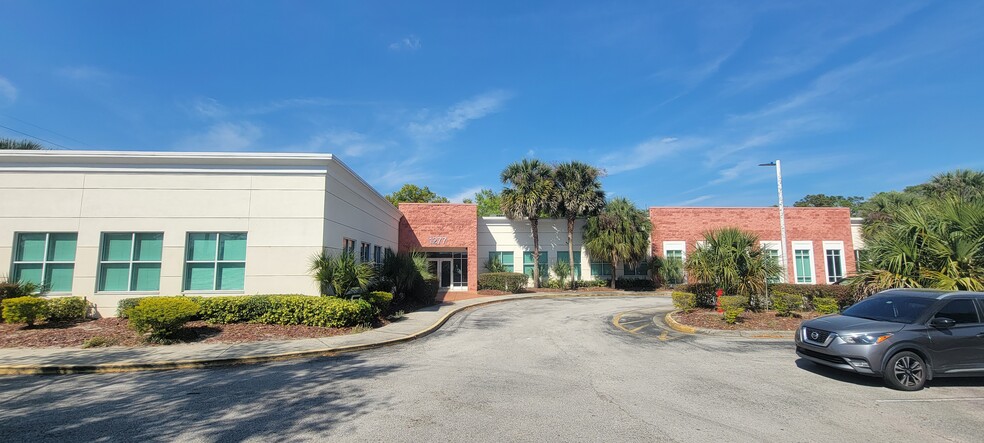 1277 N Semoran Blvd, Orlando, FL en alquiler - Foto del edificio - Imagen 3 de 8