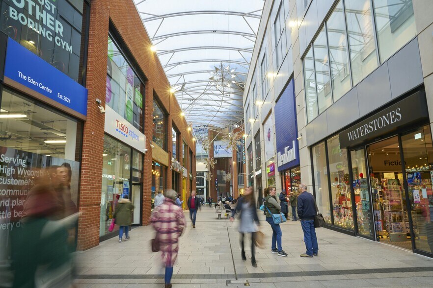 Market Square Mall, High Wycombe en alquiler - Foto del edificio - Imagen 2 de 20