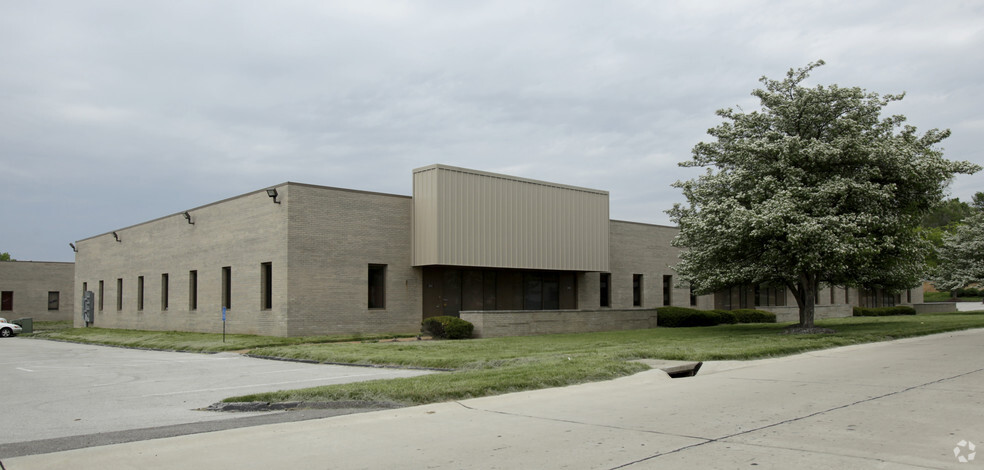 12747-12759 Carrollton Industrial Dr, Bridgeton, MO en alquiler - Foto principal - Imagen 1 de 6