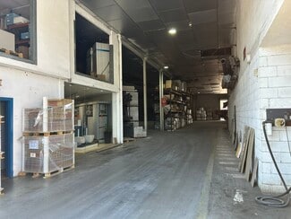 Más detalles de Carretera de Prats de Lluçanès, 543-545, Sabadell - Nave en venta