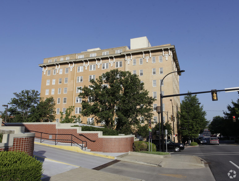 201 W Washington St, Greenville, SC en alquiler - Foto del edificio - Imagen 2 de 10