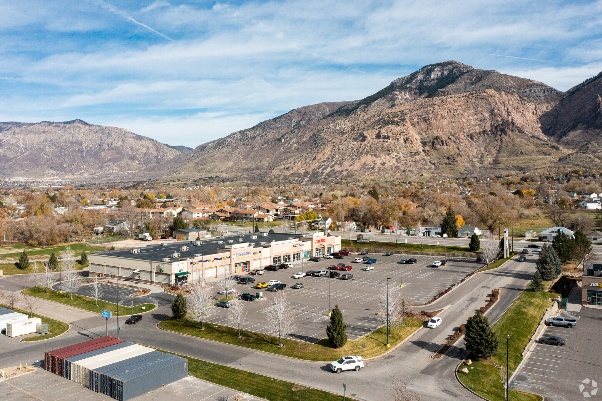 585 N Washington Blvd, Harrisville, UT en alquiler Foto del edificio- Imagen 1 de 2