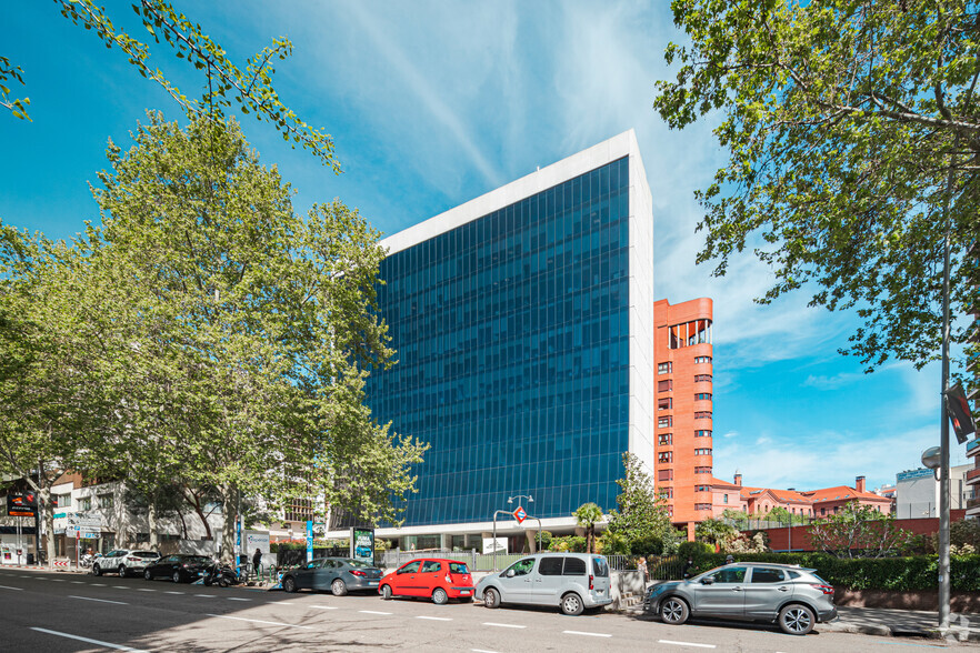 Calle Príncipe de Vergara, Madrid, Madrid en alquiler - Foto del edificio - Imagen 2 de 2