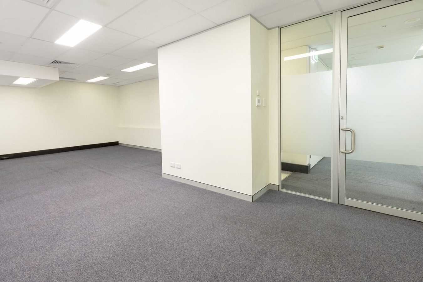 122 Arthur St, North Sydney, NSW 2060 - Unidad 1406 -  - Foto del interior - Image 2 of 2