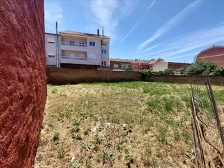 Más detalles de Calle Salvador Madariaga, Villaquilambre - Terreno en venta