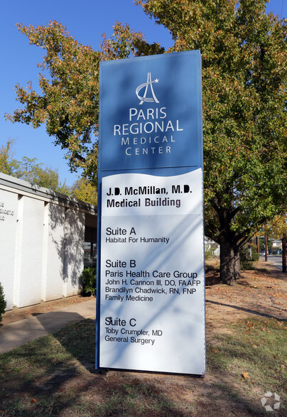 170 8th St SE, Paris, TX en venta - Foto del edificio - Imagen 3 de 3