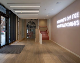 2 Clipstone Mews, London en alquiler Foto del interior- Imagen 2 de 3