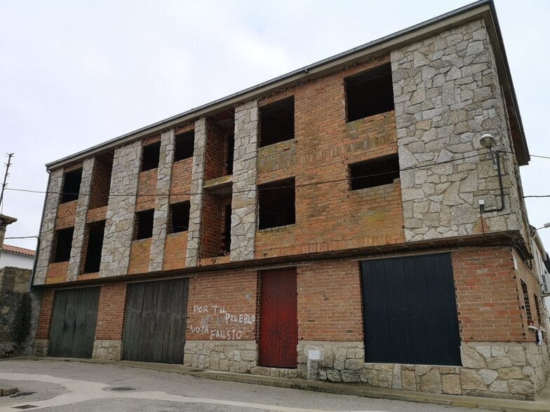 Terreno en Yecla de Yeltes en venta - Foto del edificio - Imagen 2 de 2