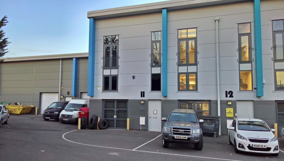 123 Rainham Rd N, Dagenham en alquiler - Foto del edificio - Imagen 2 de 5