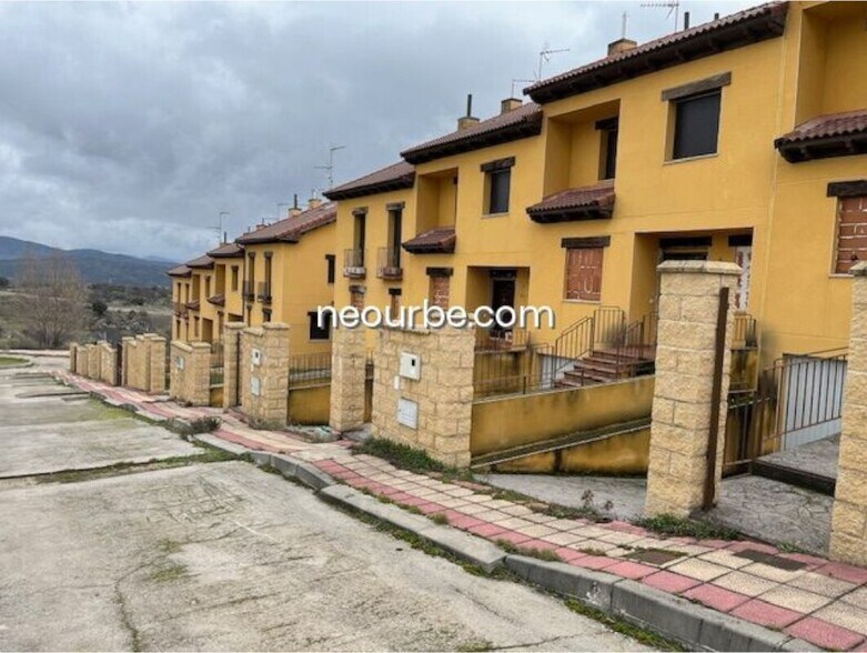 Terreno en El Tiemblo, Ávila en venta - Foto principal - Imagen 1 de 3