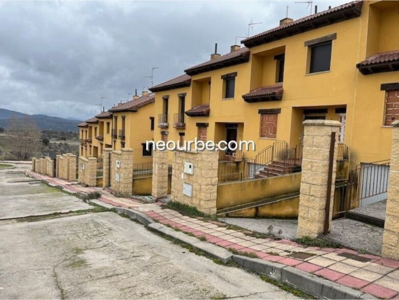 Terreno en El Tiemblo, Ávila en venta - Foto principal - Imagen 1 de 3