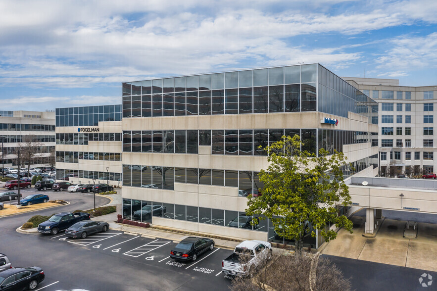 6060 Poplar Ave, Memphis, TN en alquiler - Foto del edificio - Imagen 2 de 5