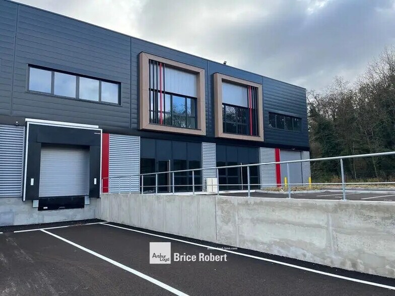 Flex en Saint-Laurent-de-Mure en alquiler - Foto del edificio - Imagen 2 de 6