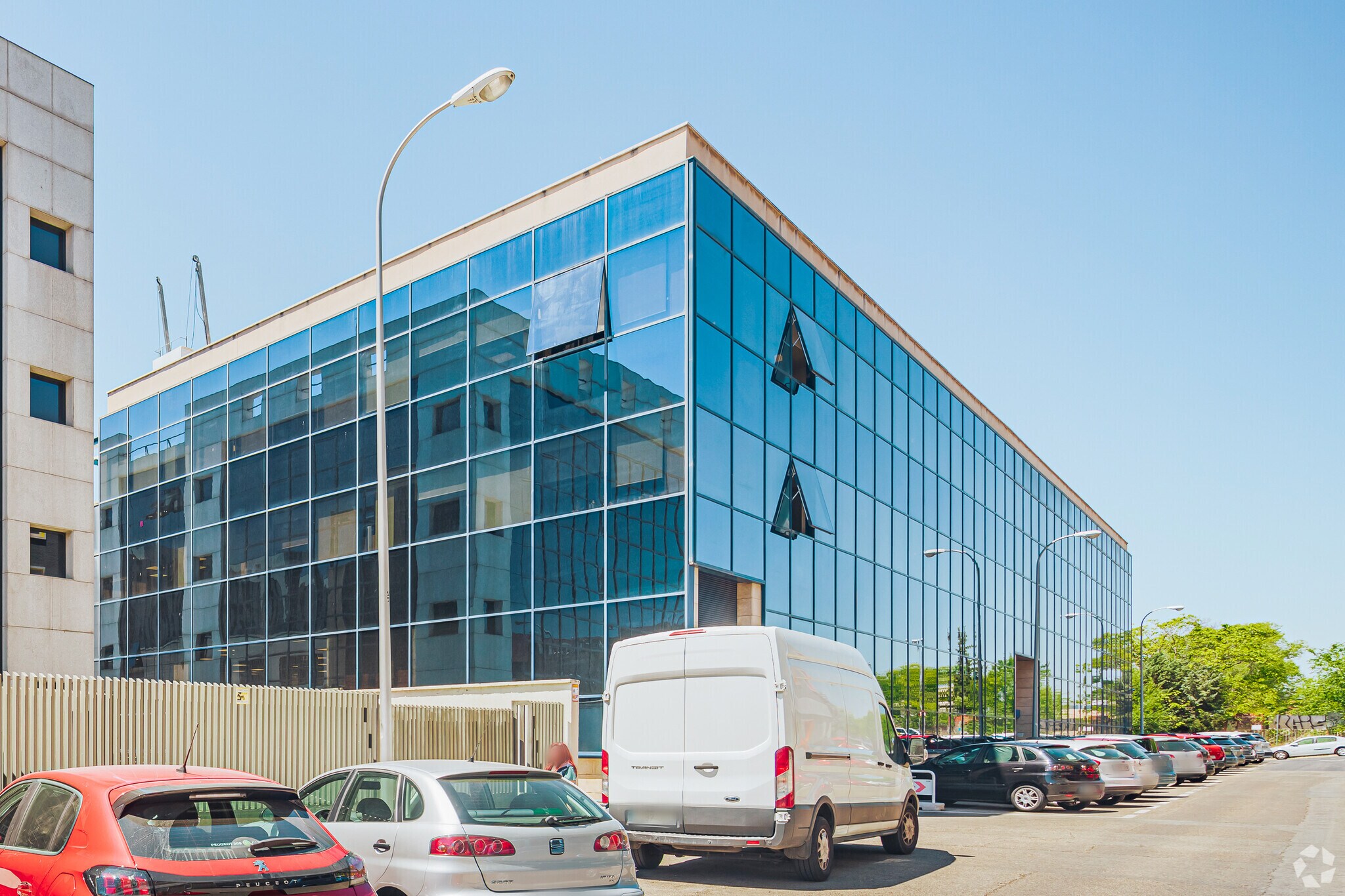 Calle de Manuel Tovar, 49, Madrid, Madrid en alquiler Foto del edificio- Imagen 1 de 25