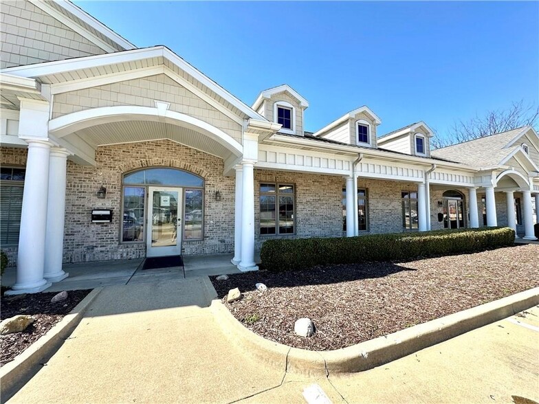 909-921 Lake Land Blvd, Mattoon, IL en venta - Foto del edificio - Imagen 2 de 20