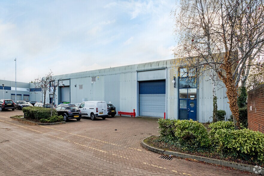 Church Rd, Mitcham en alquiler - Foto del edificio - Imagen 2 de 3