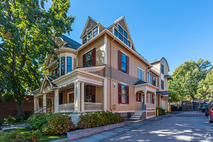 1734 Massachusetts Ave, Cambridge, MA en alquiler - Foto del edificio - Imagen 3 de 5