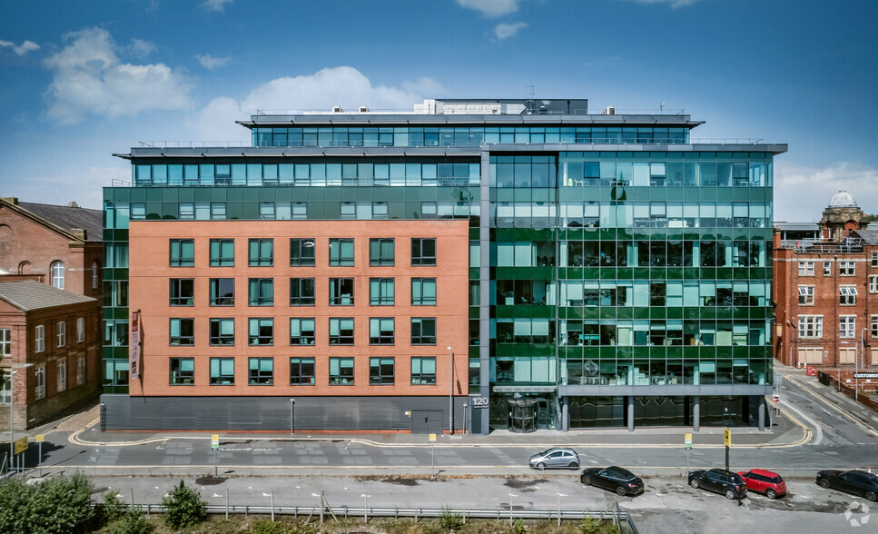 120 Bark St, Bolton en alquiler - Foto del edificio - Imagen 2 de 16