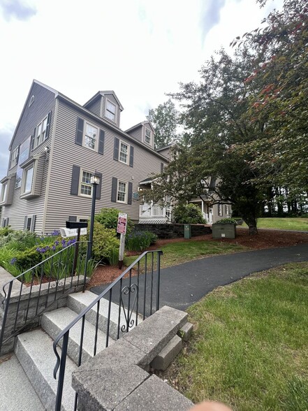 3 Mound Ct, Merrimack, NH en venta - Foto del edificio - Imagen 2 de 23