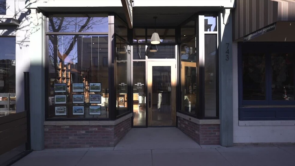 743 Main Ave, Durango, CO en venta - Vídeo de anuncio comercial - Imagen 2 de 23