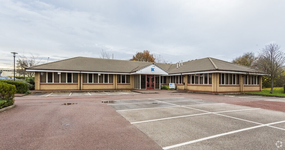 Hampton Ct, Runcorn en alquiler - Foto del edificio - Imagen 2 de 3