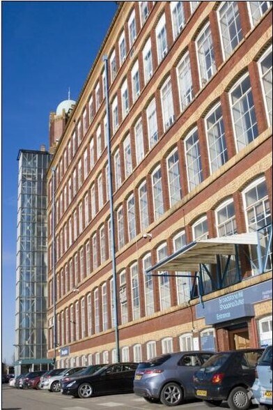 Broadstone Rd, Stockport en alquiler - Foto del edificio - Imagen 3 de 9