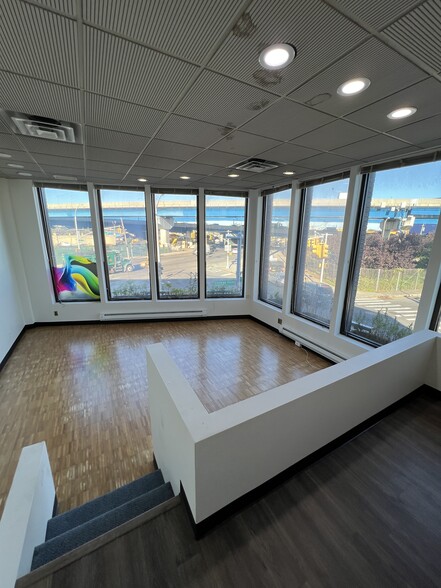 32-01 College Point Blvd, Flushing, NY en alquiler - Foto del interior - Imagen 2 de 5