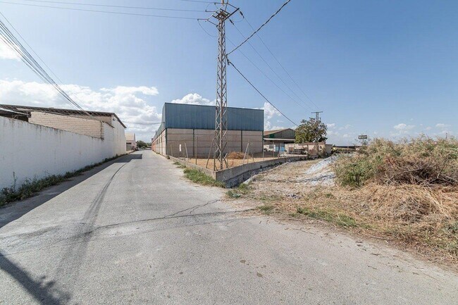 Más detalles de Calle Madroño, 4, Atarfe - Terreno en venta