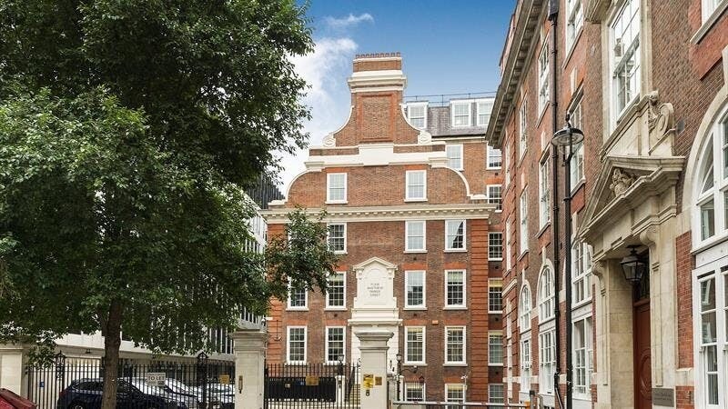 4 Matthew Parker St, London en alquiler - Foto del edificio - Imagen 2 de 2