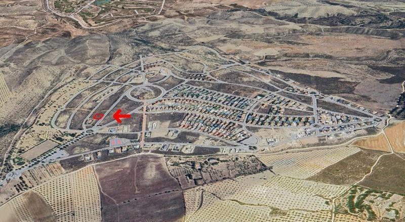 Calle Jara, Dílar, Granada en venta - Foto del edificio - Imagen 2 de 39