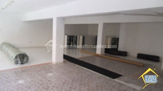 Local en Cáceres en alquiler - Foto del edificio - Imagen 1 de 8