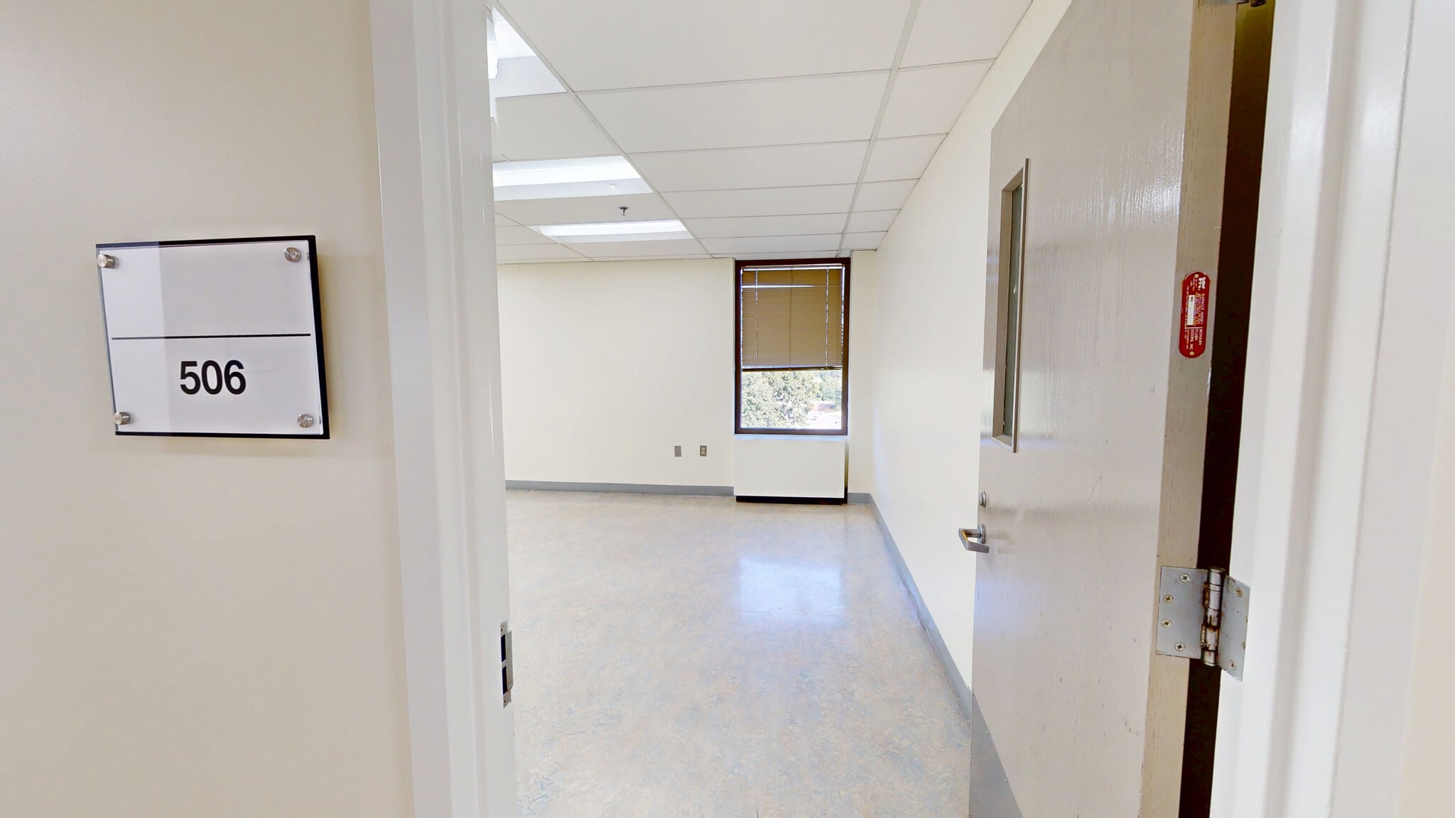 7777 Leesburg Pike, Falls Church, VA en alquiler Foto del interior- Imagen 1 de 4