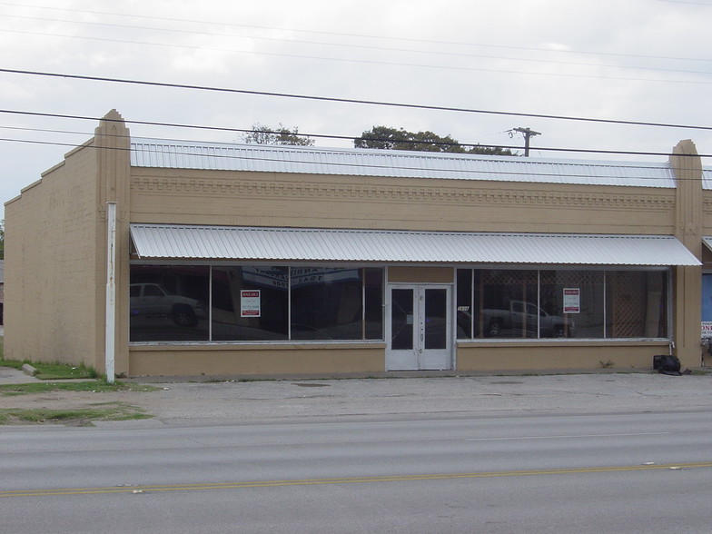 5600-5606 E Belknap St, Haltom City, TX en alquiler - Foto del edificio - Imagen 1 de 4